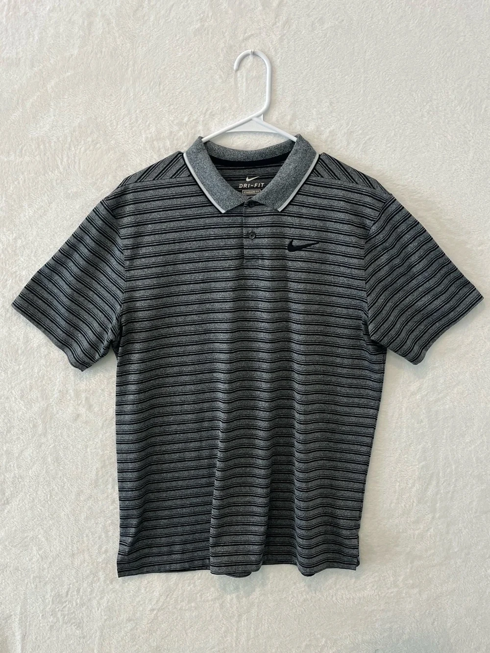 Nike Dri-Fit Golf Polo T-Shirt Men’s Size Medium Gray & Black Striped